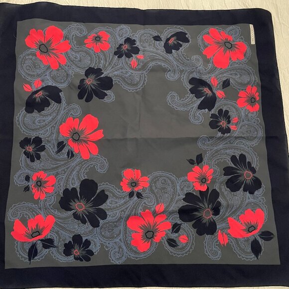 Exquisite Marco Corsari Foulard: Italian-Crafted Floral Scarf in Navy, Red, and - Picture 3 of 4